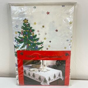 Vintage NIKKO Christmastime Tablecloth Fallani and Cohn 60”x 85”  NEW